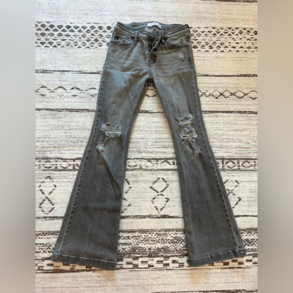 Like new size 5/26 Kancan flair slight high waist w button fly
